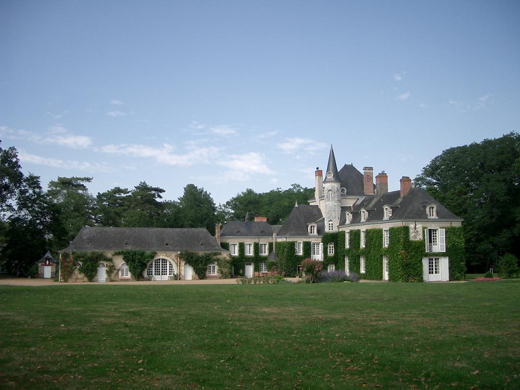 Chateau Du Plessis - Anjou 라젤르이본 외부 사진